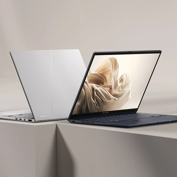 ASUS ZENBOOK 14 OLED UX3405CA 1